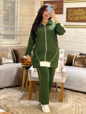 سورفيت بثوب مونطوني