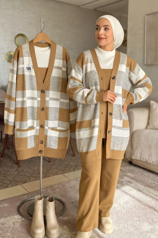 أنسومبل ثلاث قطع من الصوف الممتاز والفخم