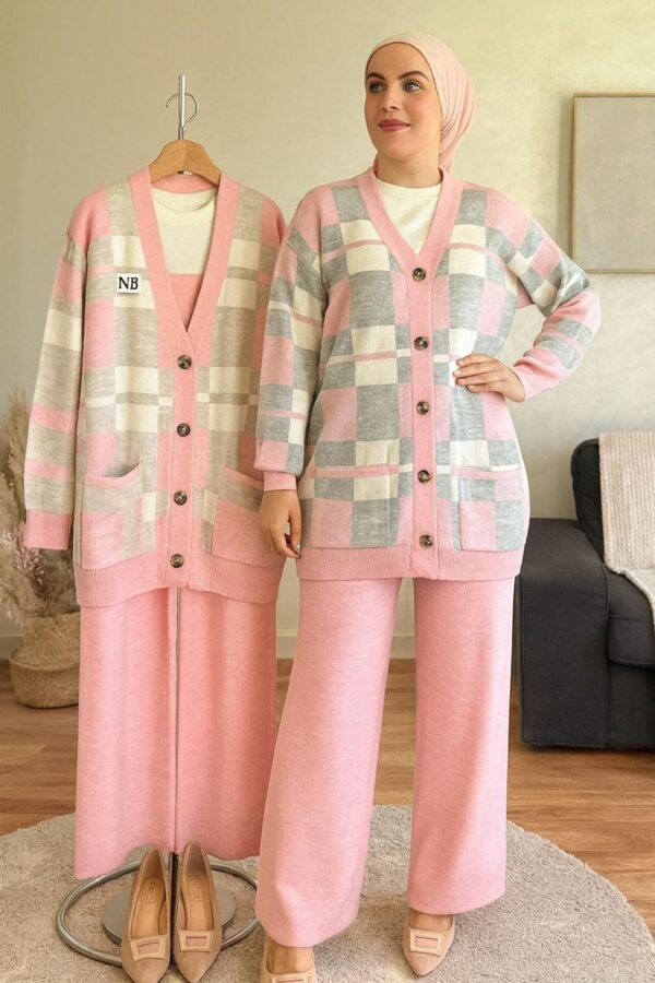 أنسومبل ثلاث قطع من الصوف الممتاز والفخم