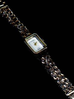 montre femme chanel (réf:qu11)