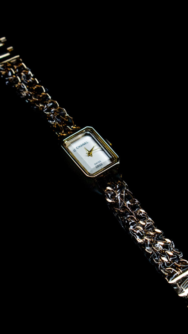 montre femme chanel (réf:qu11)